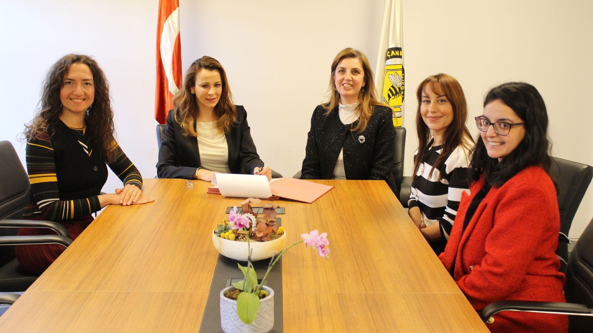 Prof. Dr. Zeynep Karahan Uslu İle BAP 2023 Yılı 2. Çağrı Döneminde Desteklenen Projesi Kapsamında Destek Sözleşmesi İmzalandı